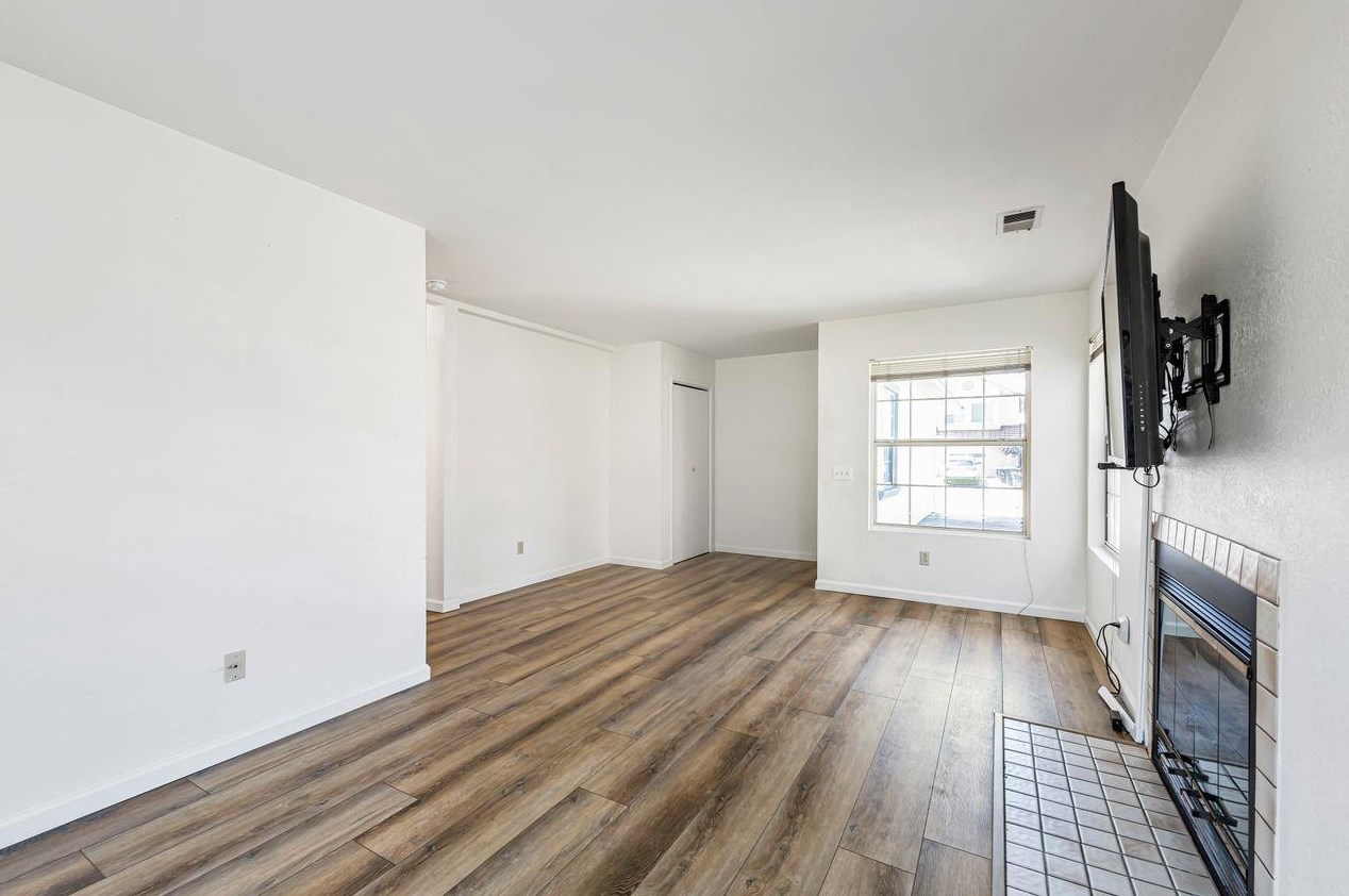 146 Presidio Ave, Princeton by the Sea, CA 94019