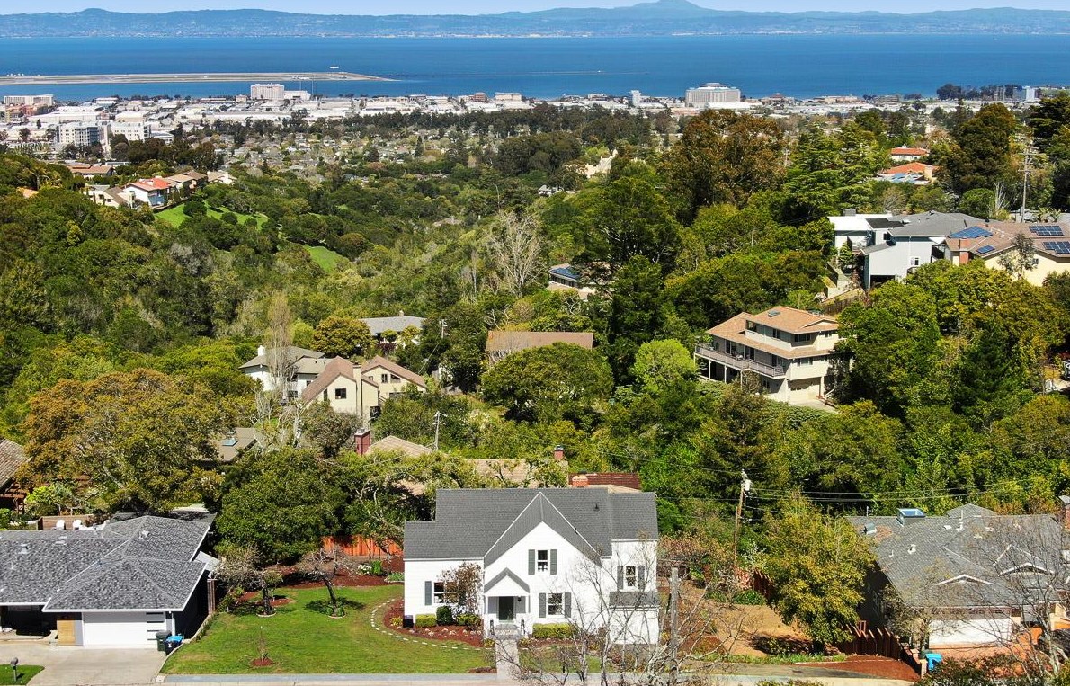1522 La Mesa Dr, Burlingame, CA 94010
