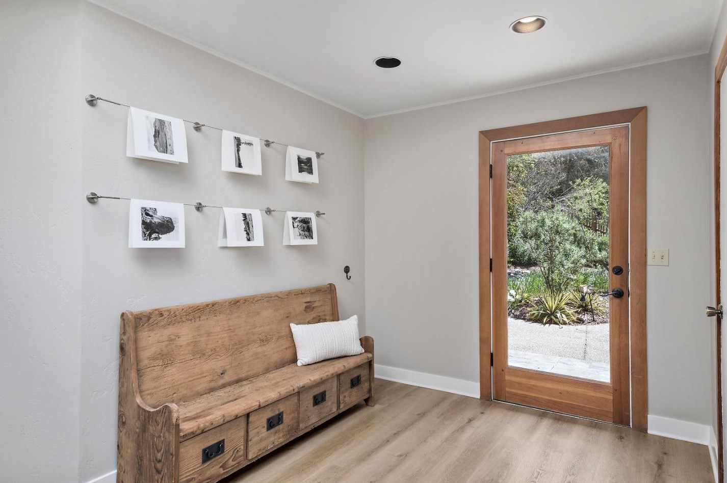 24879 Skyland Rd, Los Gatos, CA 95033
