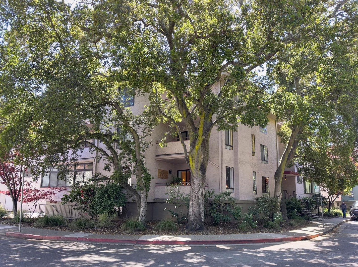 101 Arroyo Ct 2, San Mateo, CA 94402