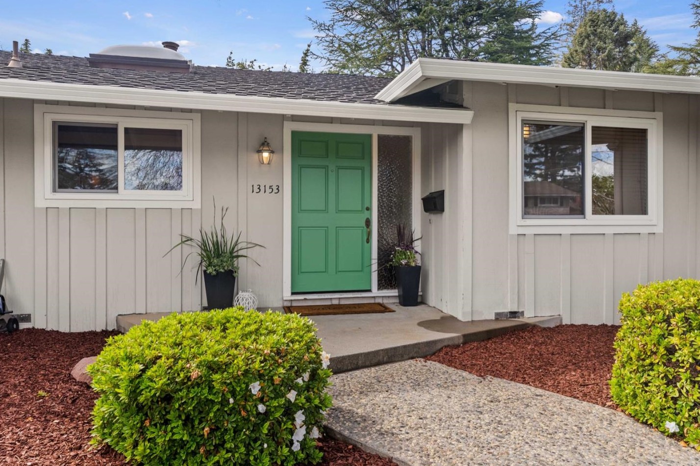 13153 Cumberland Dr, Saratoga, CA 95070-4415