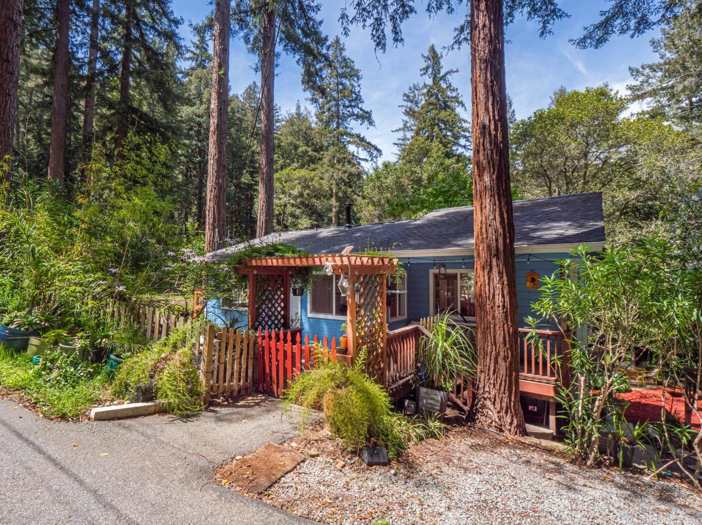 701 Trinkling Creek Dr, Felton, CA 95018