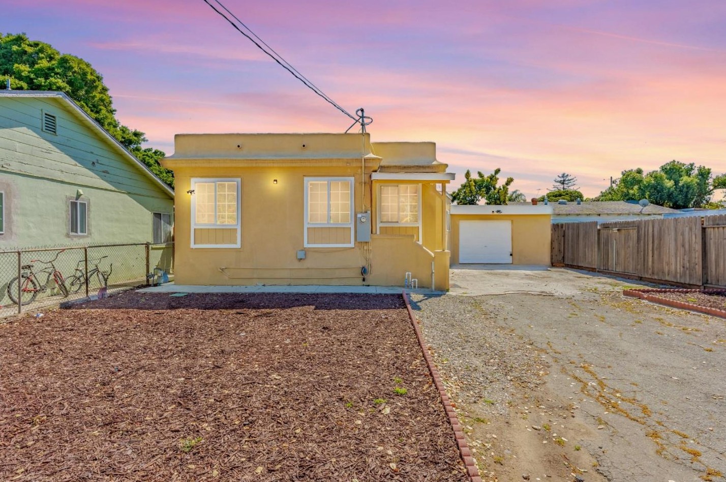 2162 Ralmar Ave, Palo Alto, CA 94303