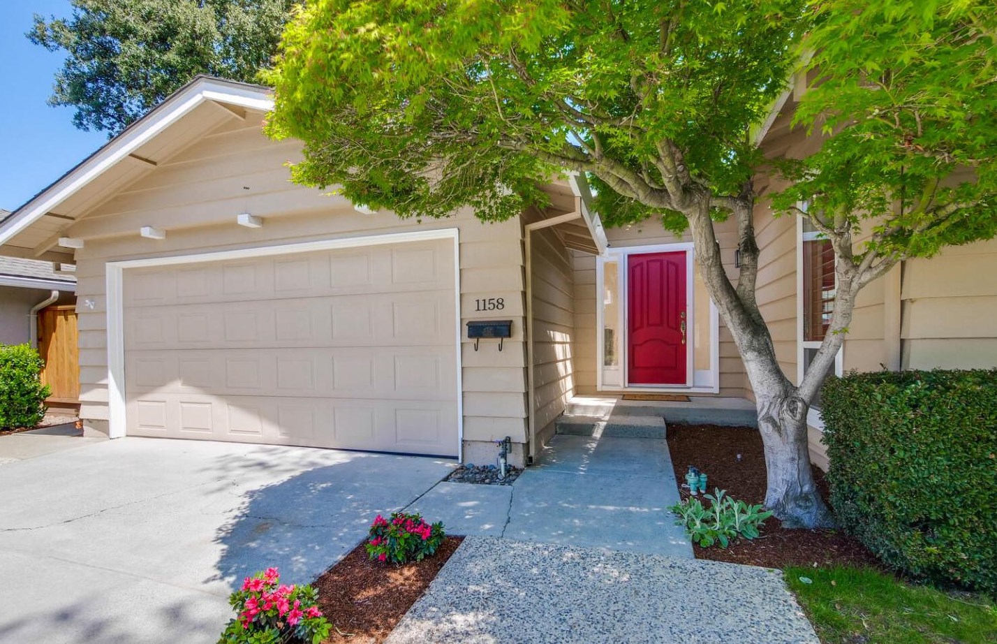 1158 Elmsford Dr, Cupertino, CA 95014-4950