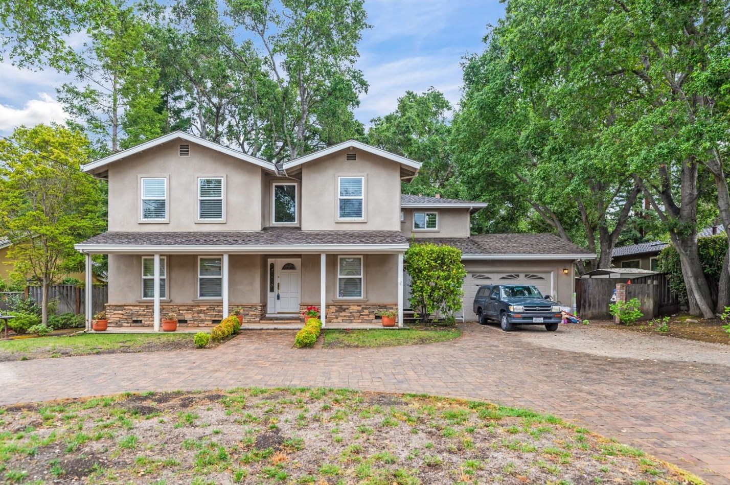 14082 Loma Rio Dr, Saratoga, CA 95070-5413