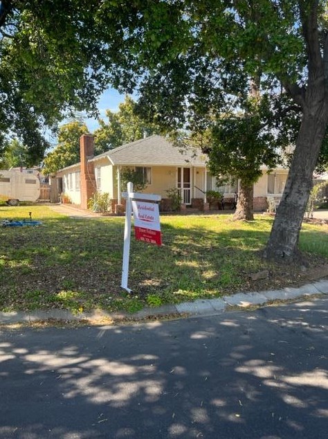 22030 Hibiscus Dr, Cupertino, CA 95014