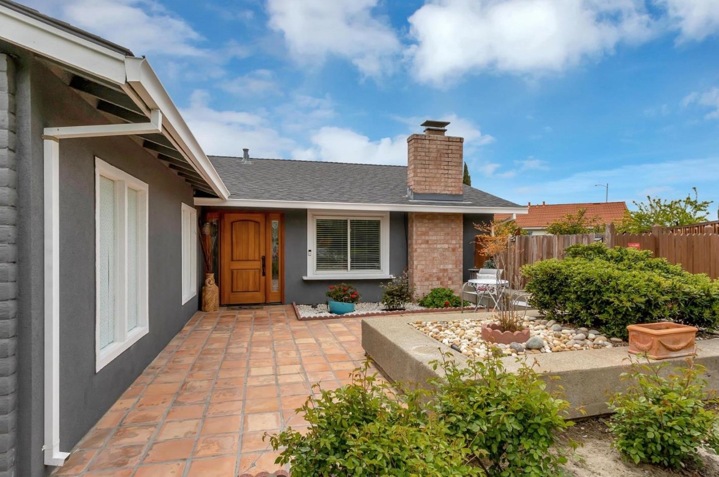 637 Escuela Pl, Milpitas, CA 95035