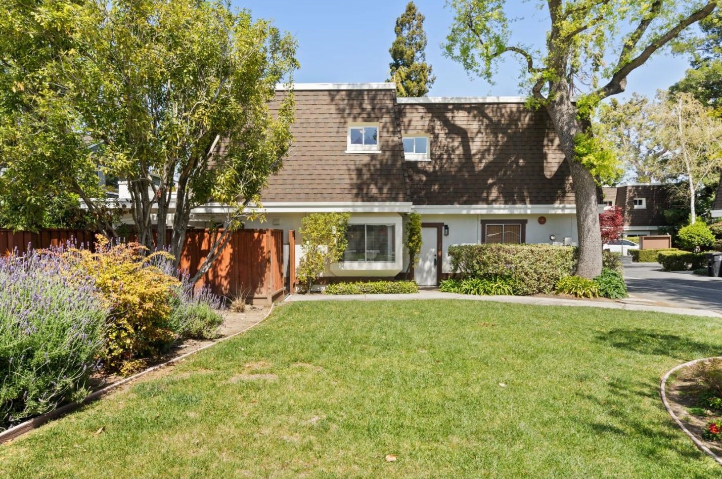 1445 Kentfield Ave, Redwood City, CA 94061