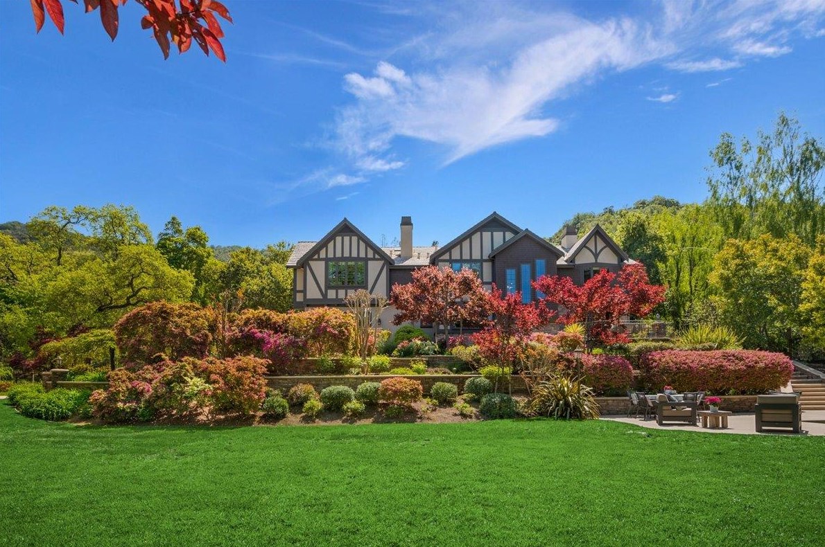 16199 Kennedy Rd, Los Gatos, CA 95032