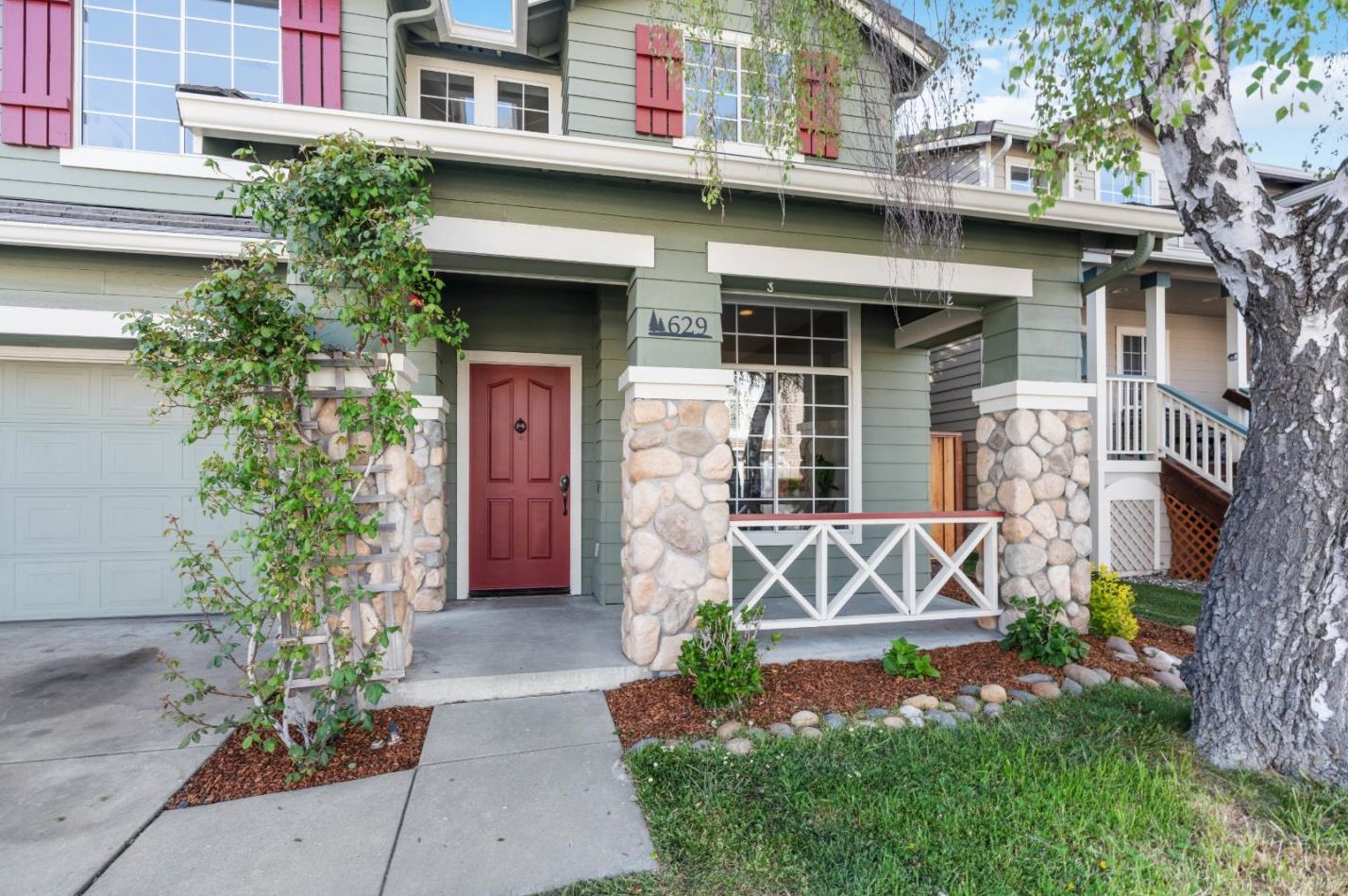 629 Coast Range Dr, Santa Cruz, CA 95066-4055