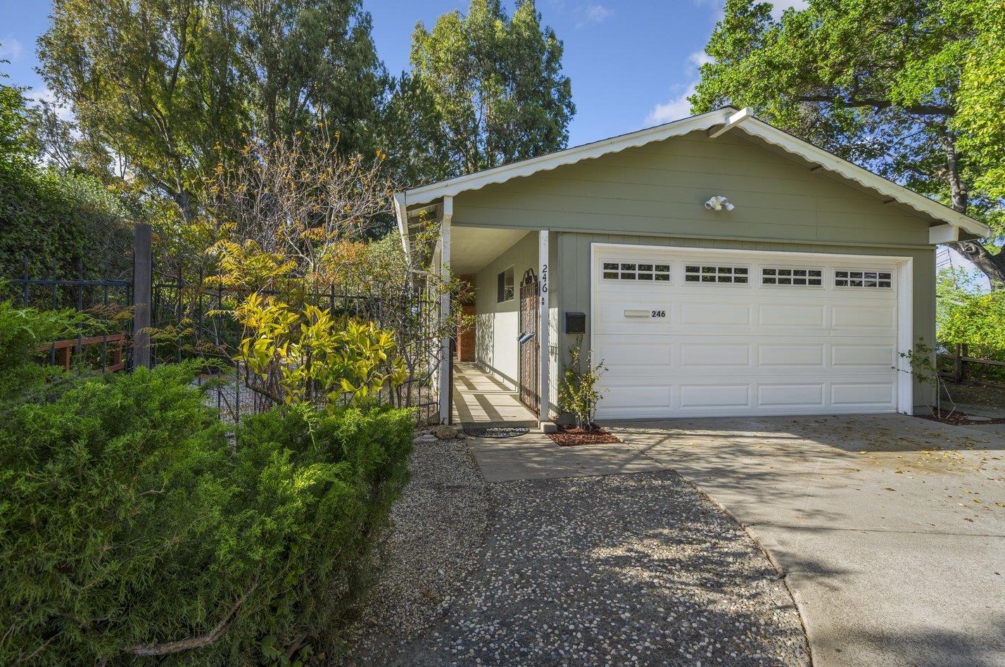 246 Garden Hill Dr, Los Gatos, CA 95032