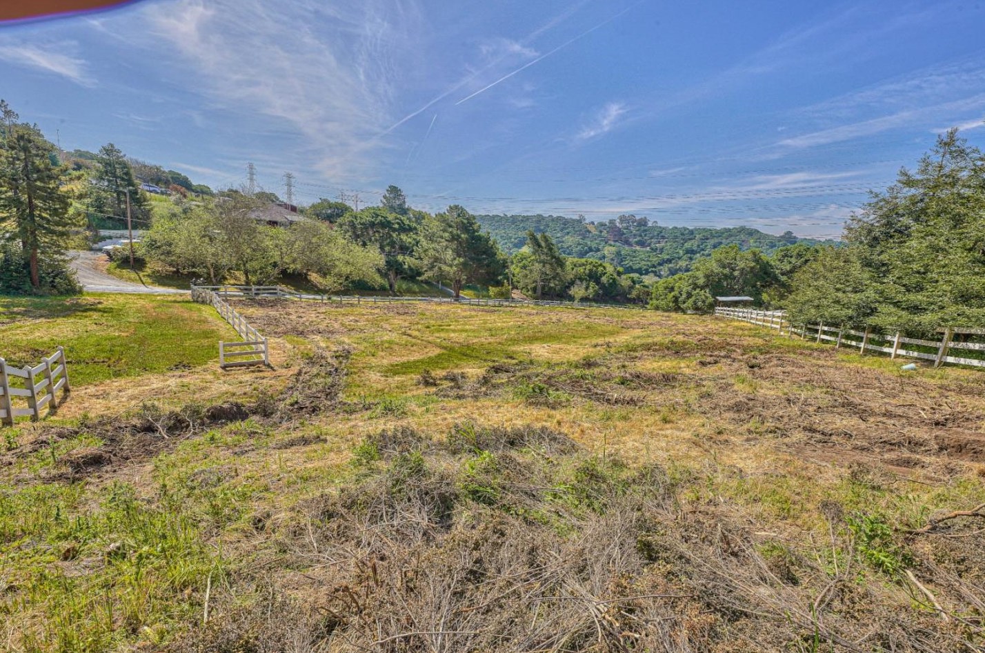 9235 Coker Rd, Salinas, CA 93907