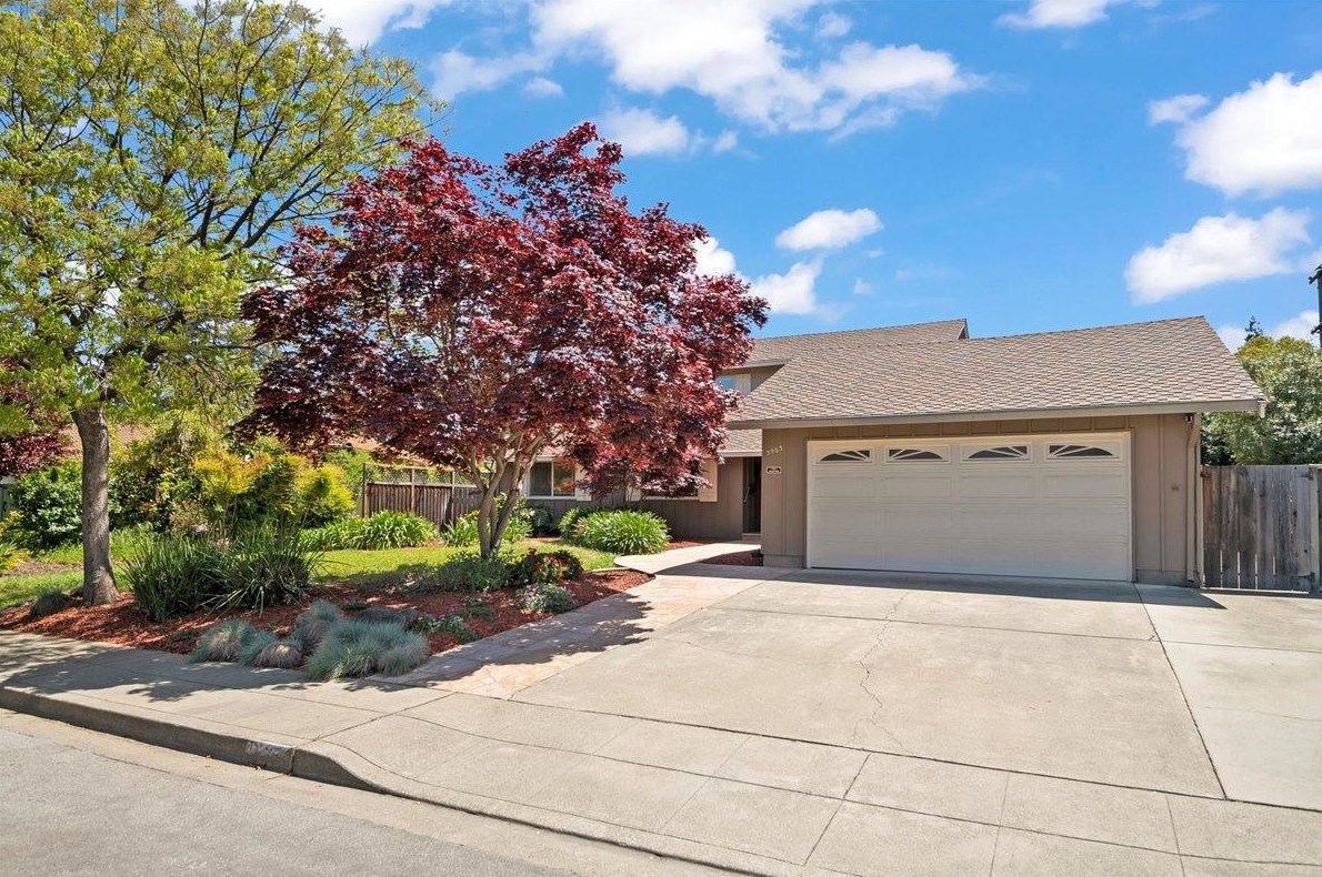 3463 Woodstock Ln, Mountain View, CA 94040