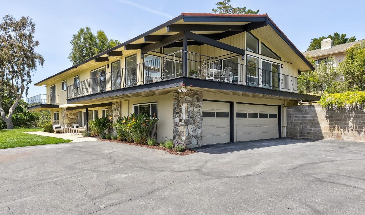 26645 Laurel Ln, Los Altos, CA 94022