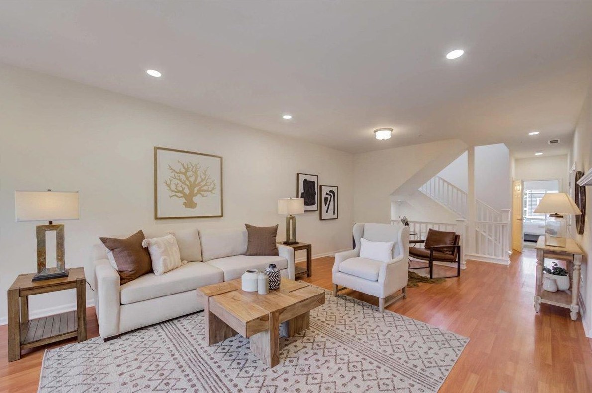 1064 Schwerin St, Daly City, CA 94014
