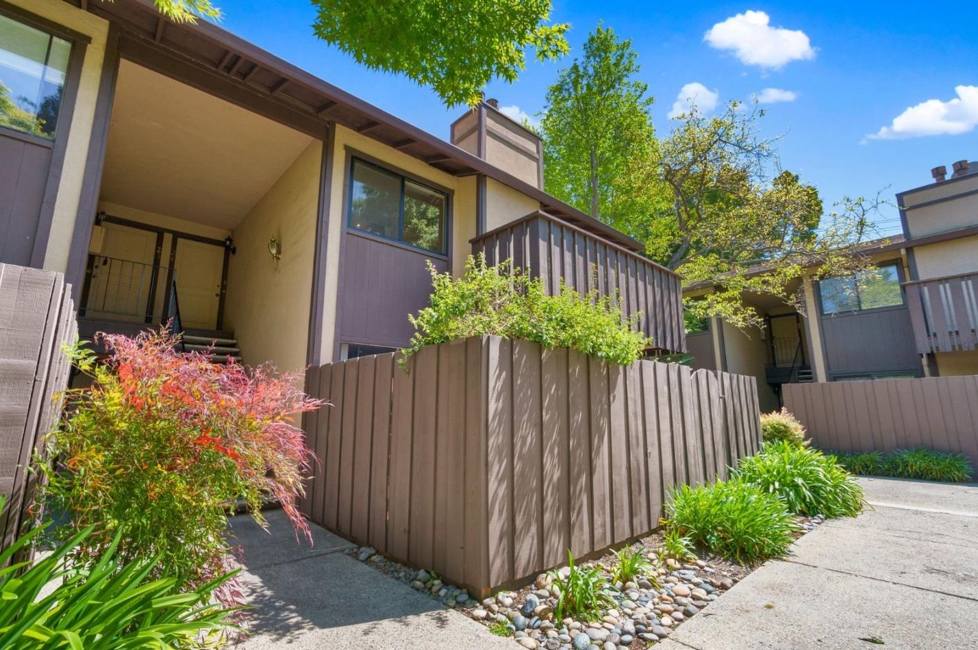 610 Gilbert Ave 24, Menlo Park, CA 94025