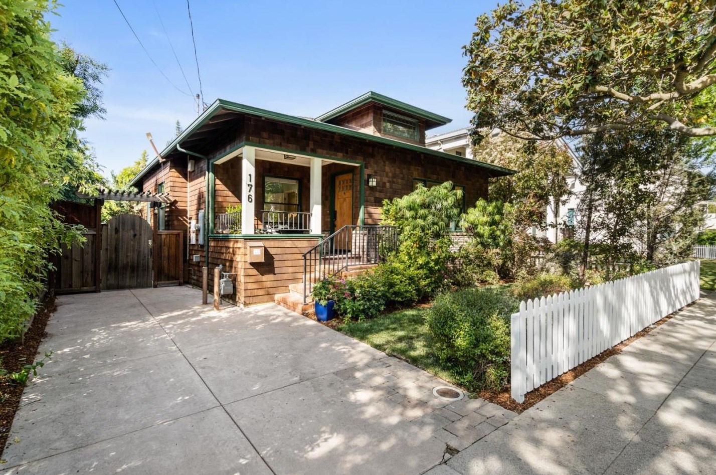 176 Waverley St, Palo Alto, CA 94301