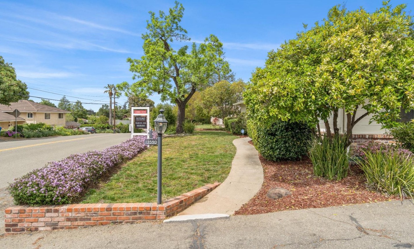 13590 Beaumont Ave, Saratoga, CA 95070