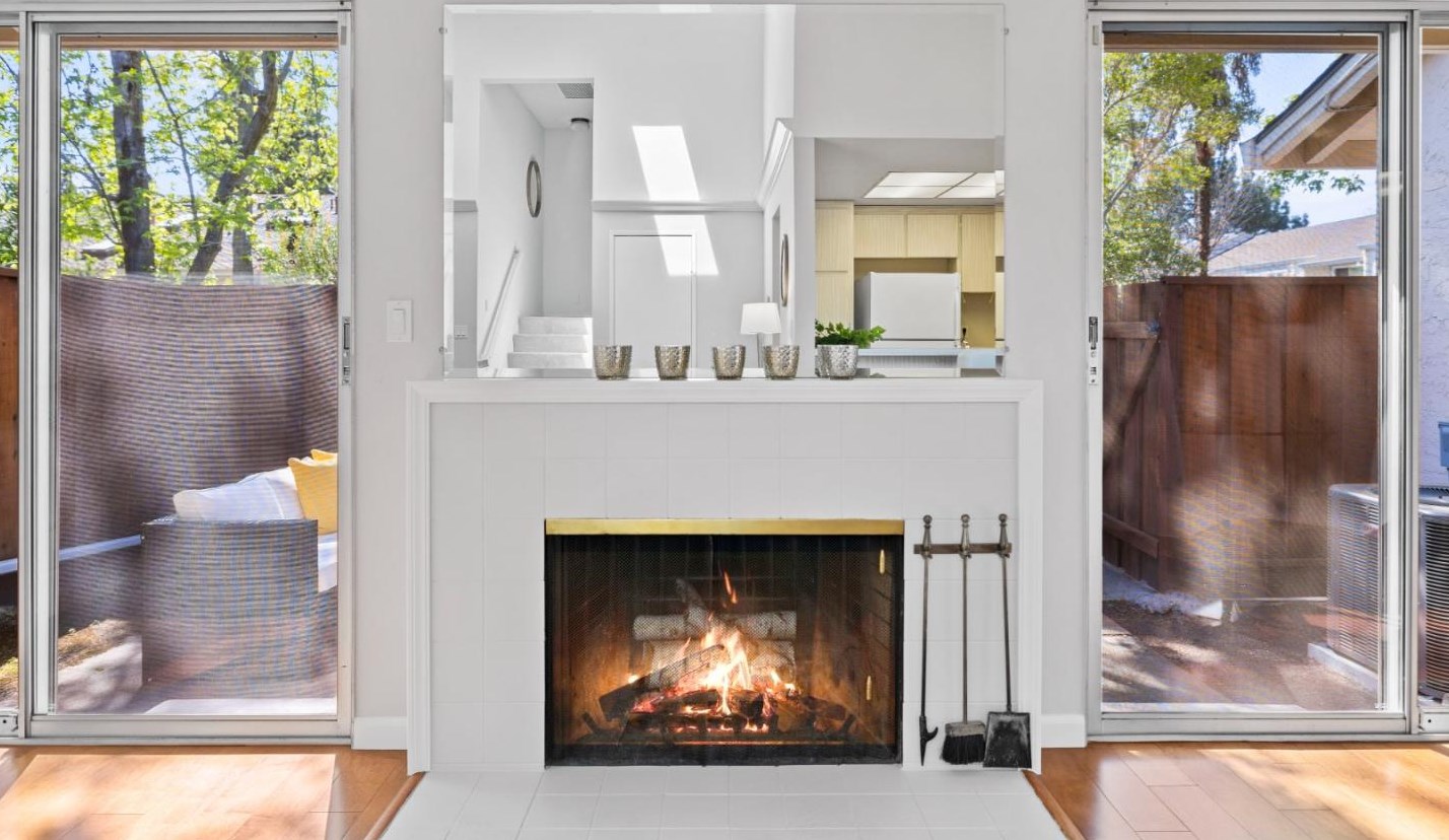 10981 Northsky Sq, Cupertino CA  95014-0538 exterior