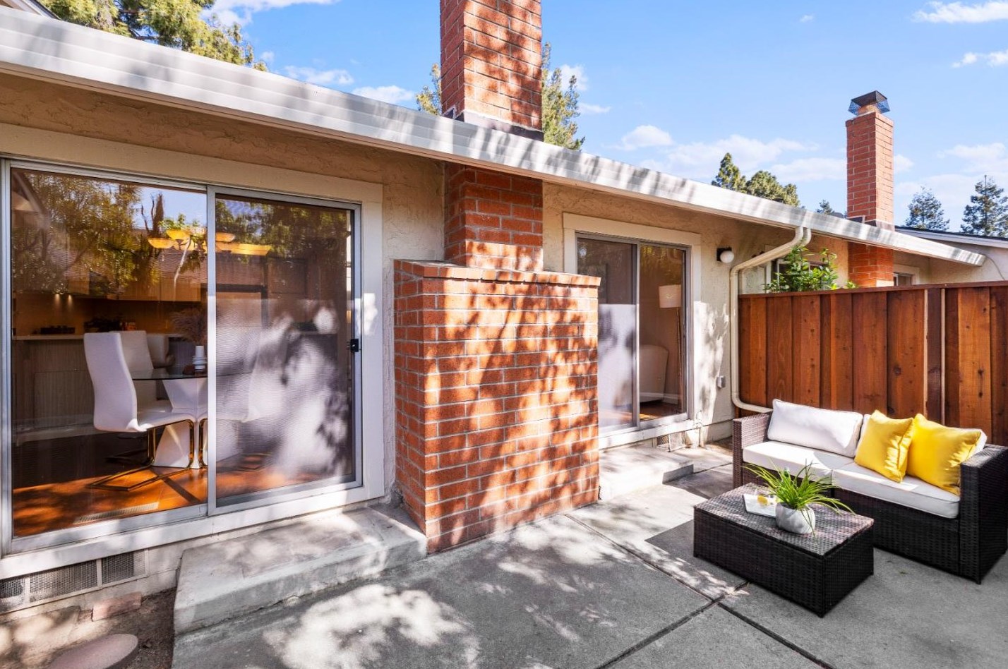 10981 Northsky Sq, Cupertino CA  95014-0538 exterior