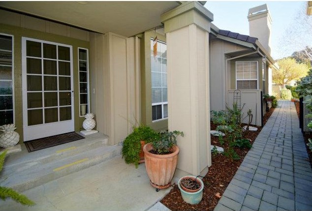 24135 Mallard Ct, Salinas, CA 93908-9397