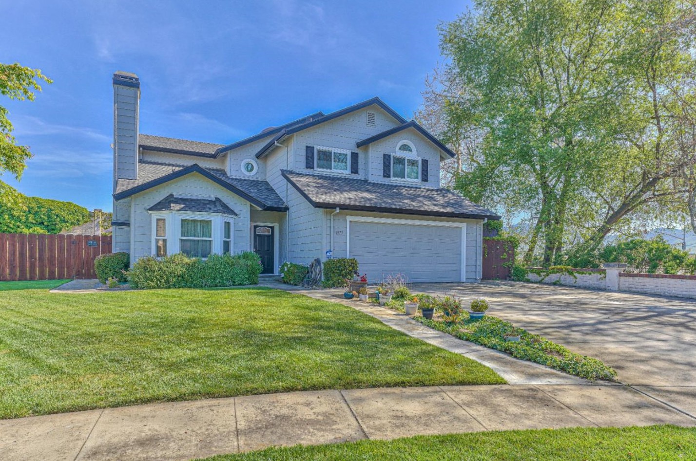 1973 Coventry St, Salinas, CA 93906-4803