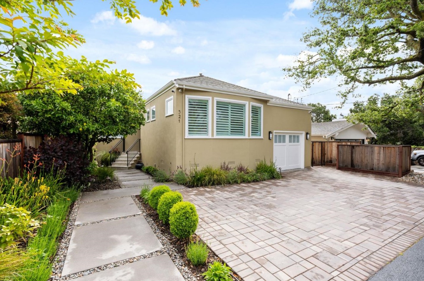 521 Vista Ave, San Carlos, CA 94070