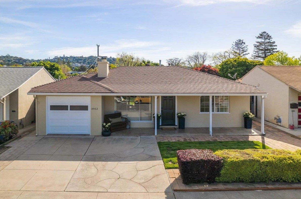 3952 Oneill Dr, San Mateo, CA 94403-3638