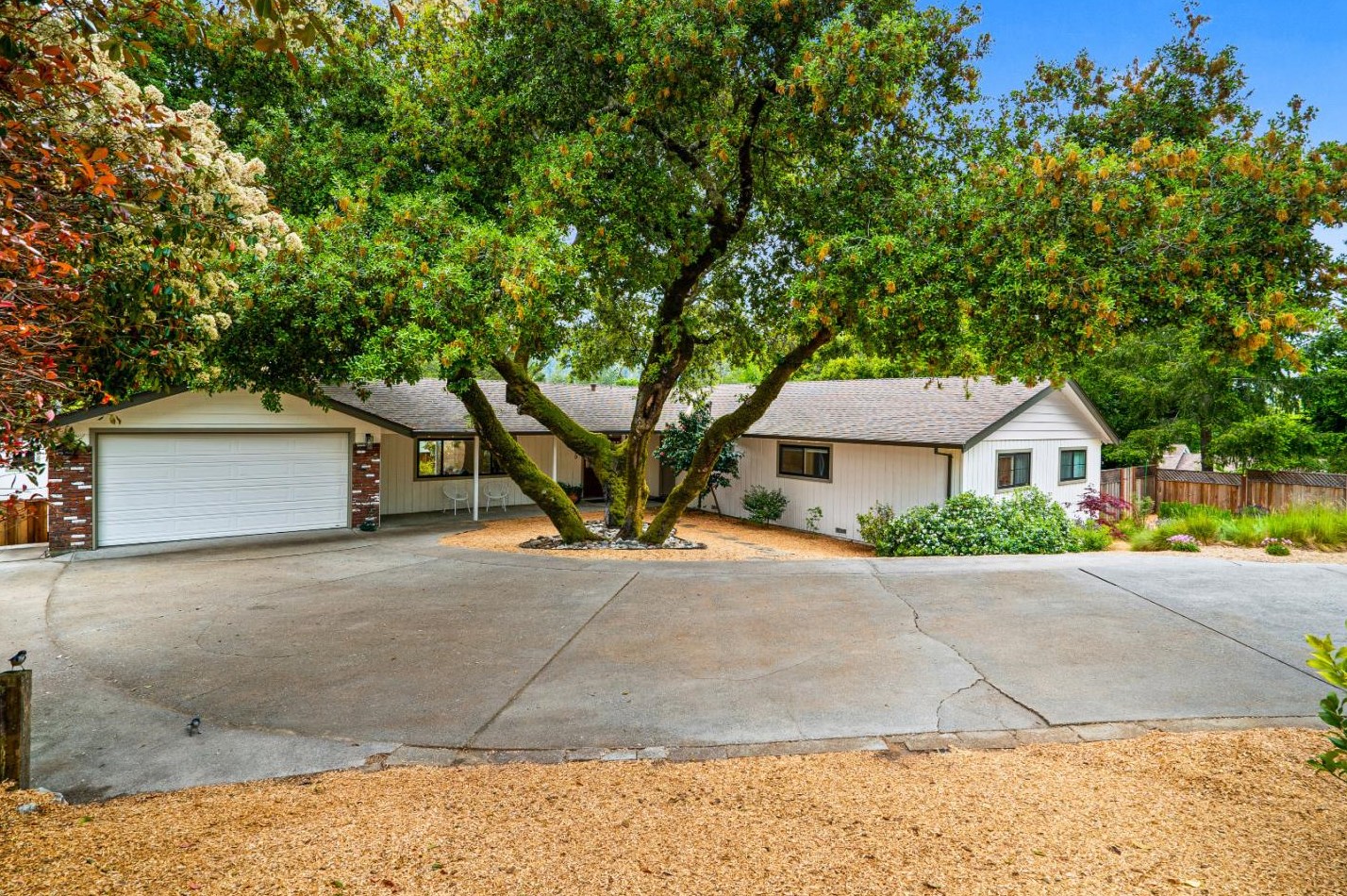 550 Larita Dr, Ben Lomond, CA 95005