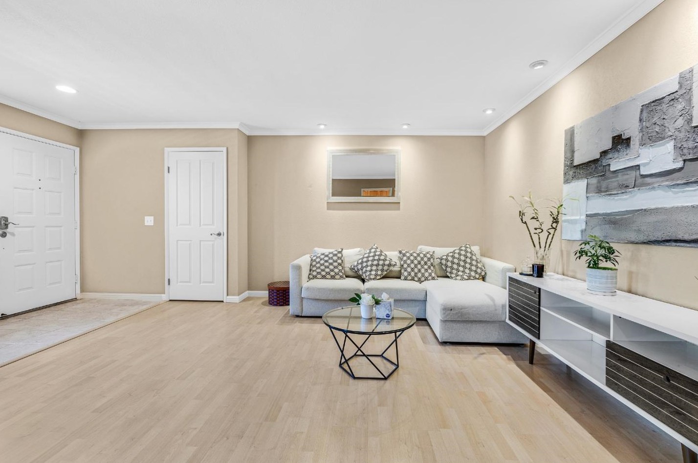 907 Apricot Ave C, Campbell, CA 95008