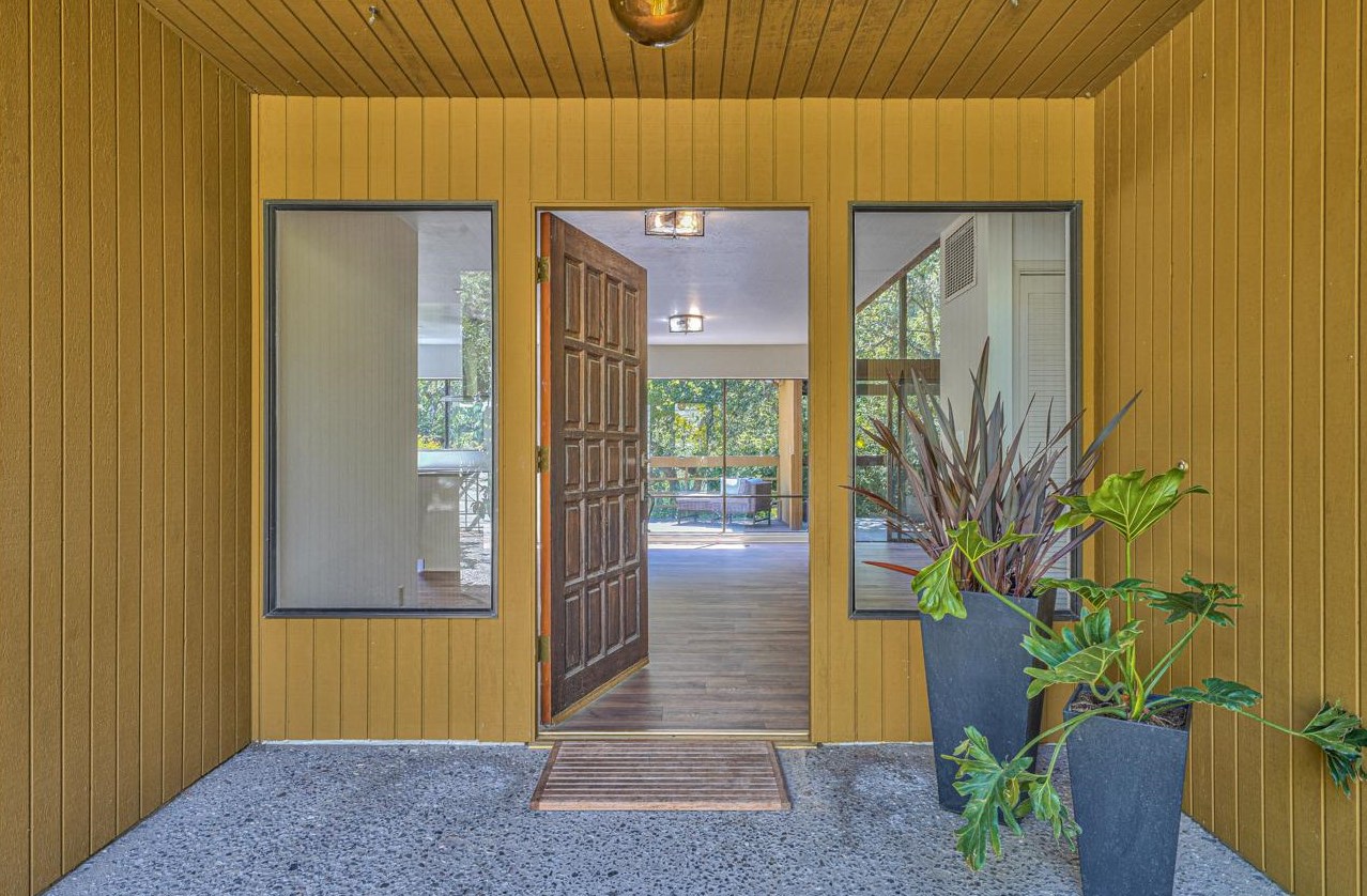 117 Littlefield Rd, Monterey, CA 93940-4917
