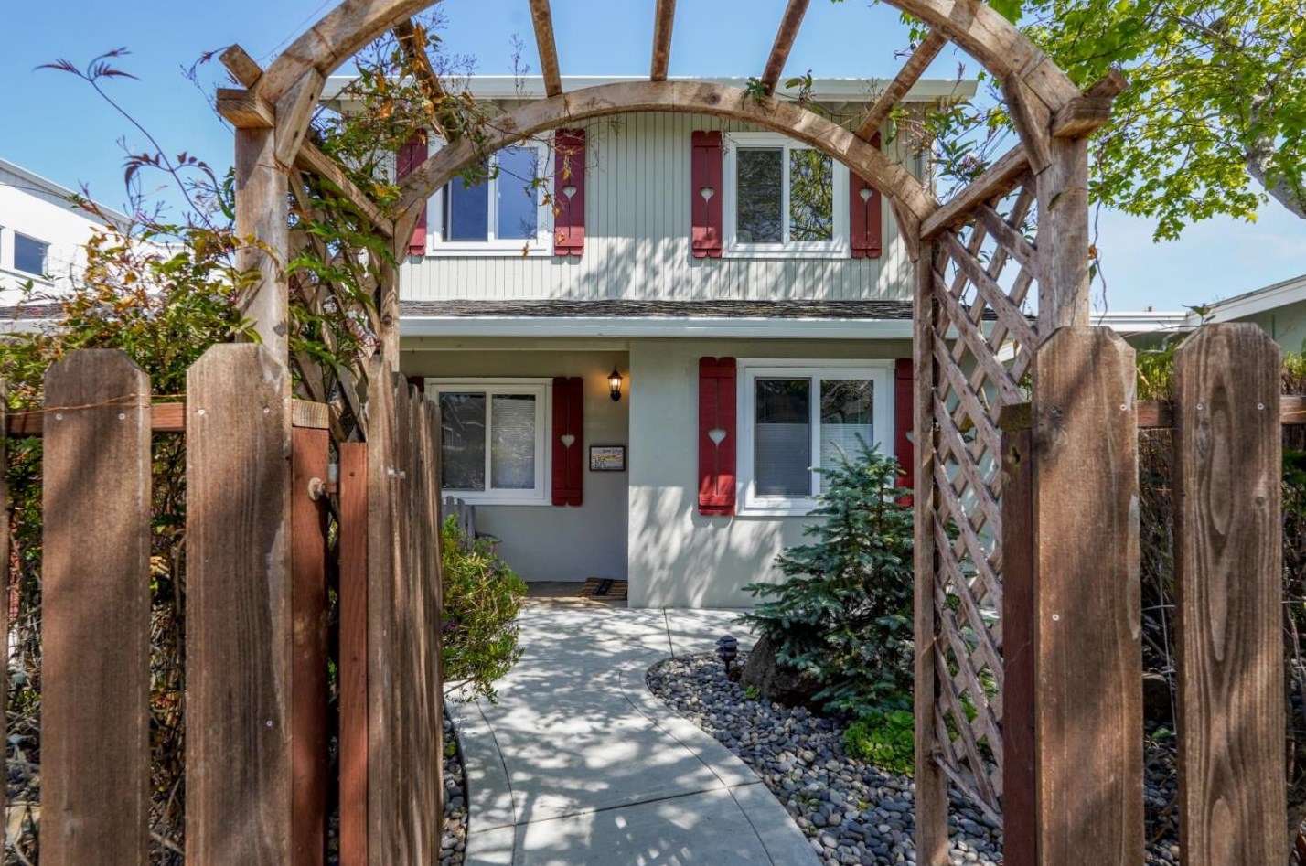 409 Wood St, Del Monte Park, CA 93950