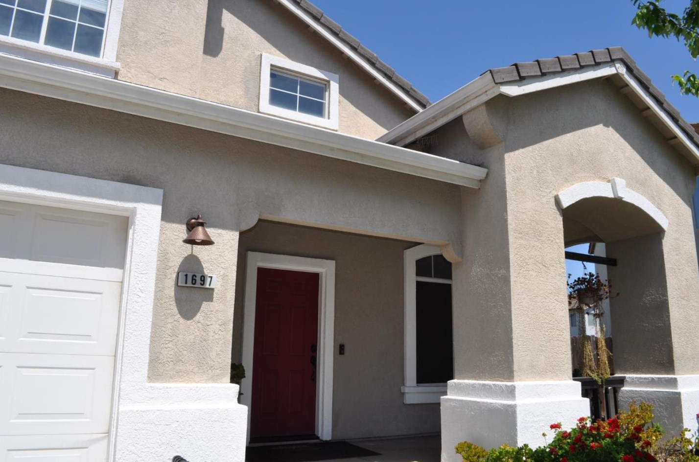 1697 Blush St, Manteca CA  95336-9238 exterior