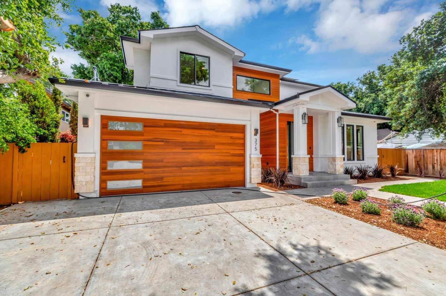 375 Chiquita Ave, Mountain View, CA 94041