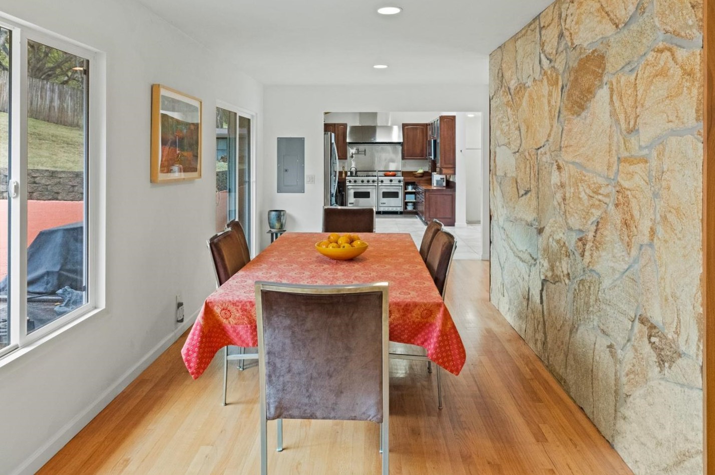 70 Corral De Tierra Rd, Salinas CA  93908-9485 exterior