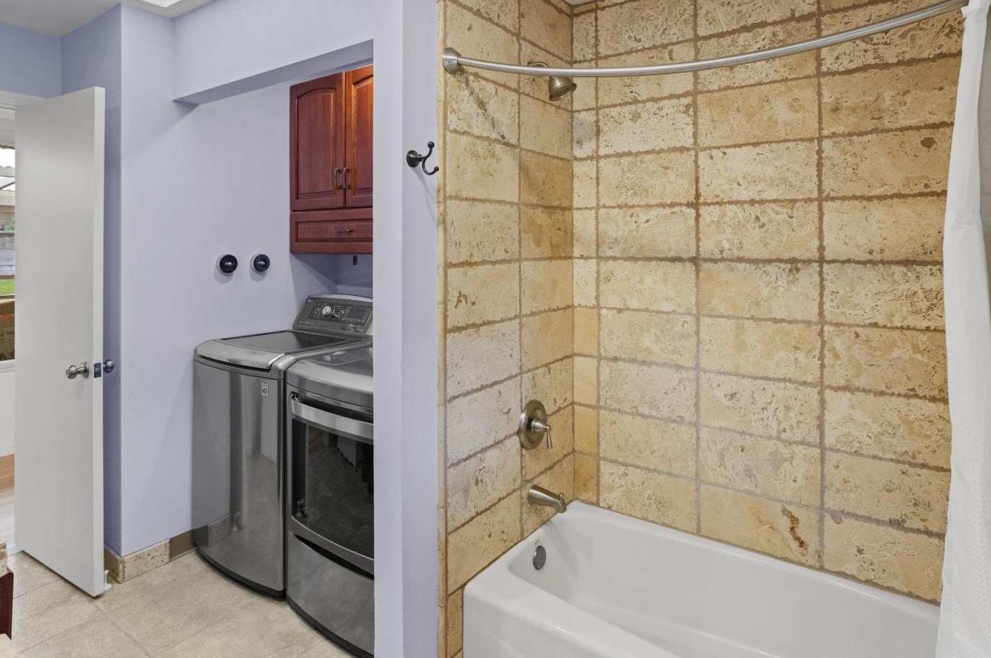 70 Corral De Tierra Rd, Salinas CA  93908-9485 exterior