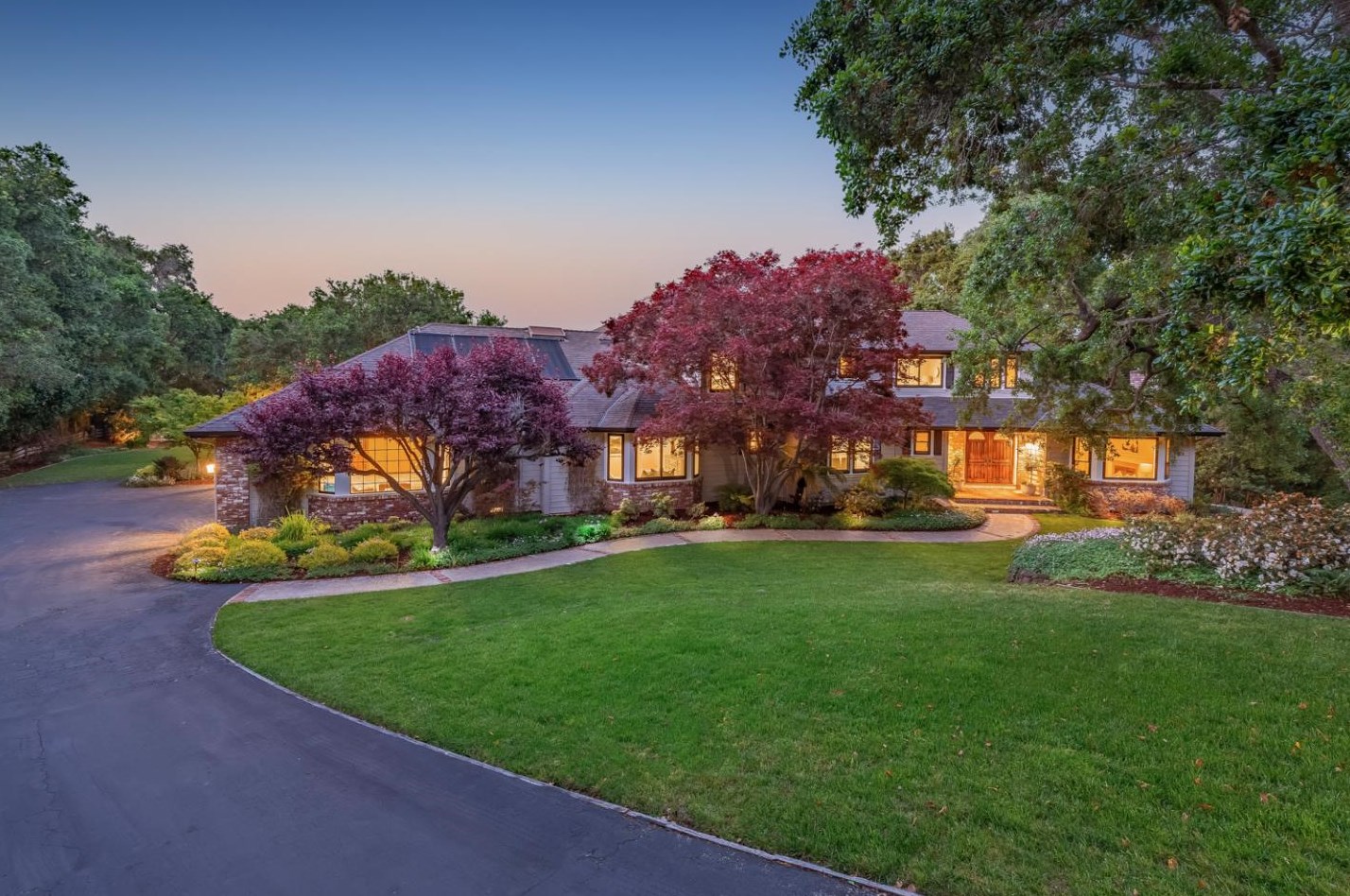 25601 Fernhill Dr, Los Altos, CA 94024