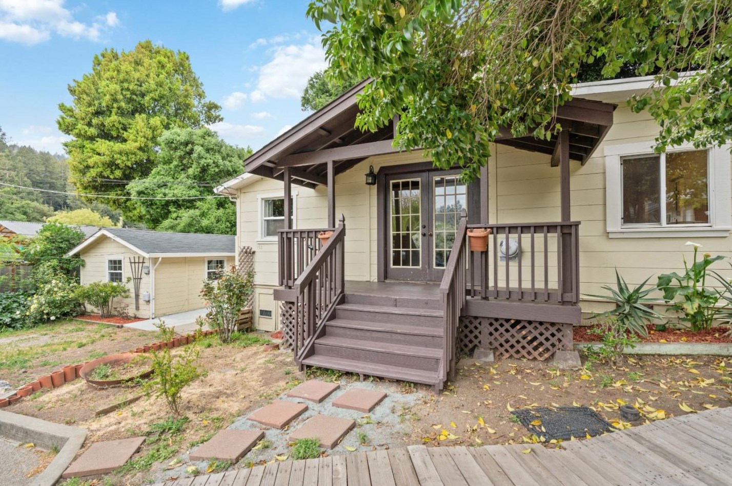 163 Main St, Ben Lomond, CA 95005