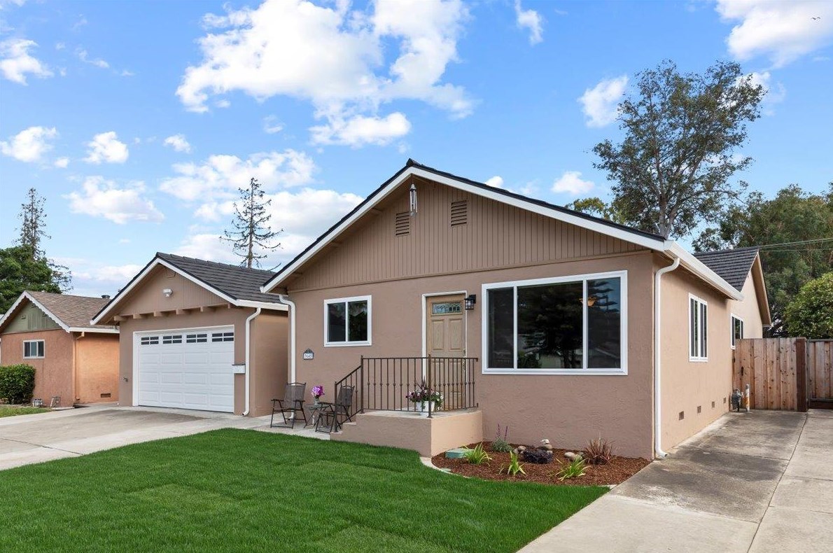 3645 Lindenwood Dr, San Jose, CA 95117-2031