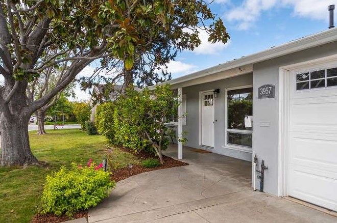 3957 Casanova Dr, San Mateo CA  94403-3651 exterior