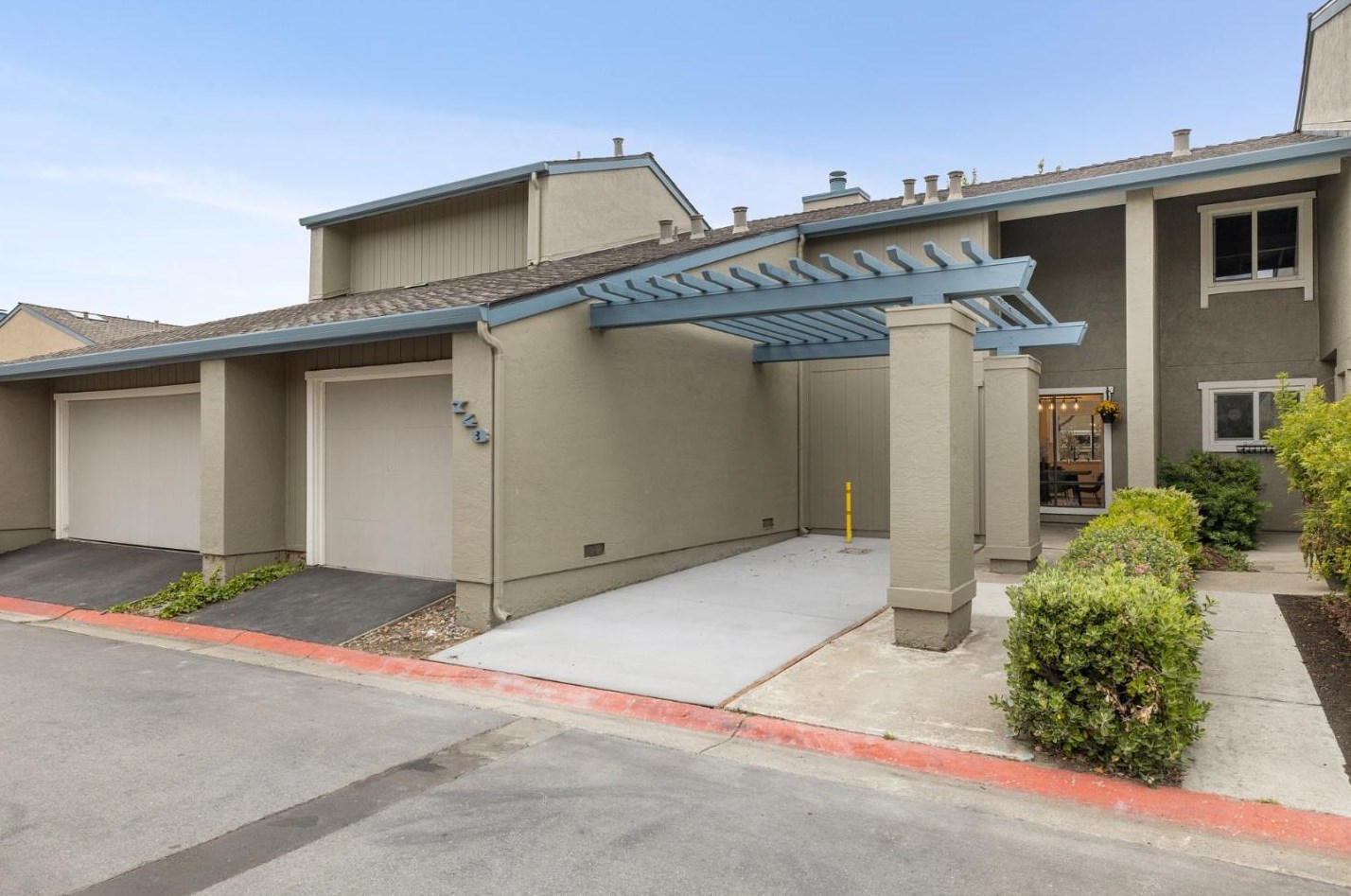 743 Celestial Ln, San Mateo, CA 94404