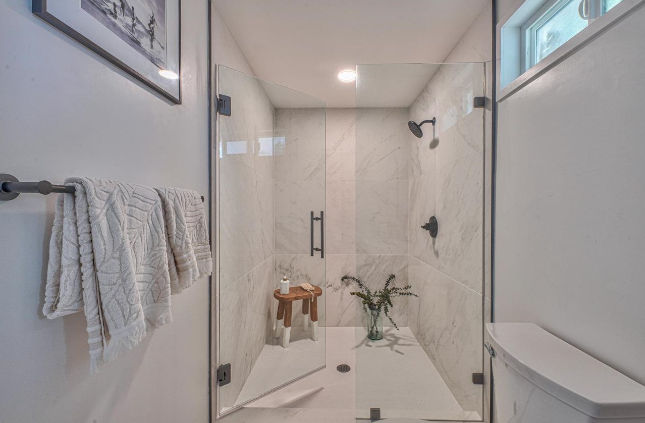251 Via Del Pinar, Monterey CA  93940-2504 exterior