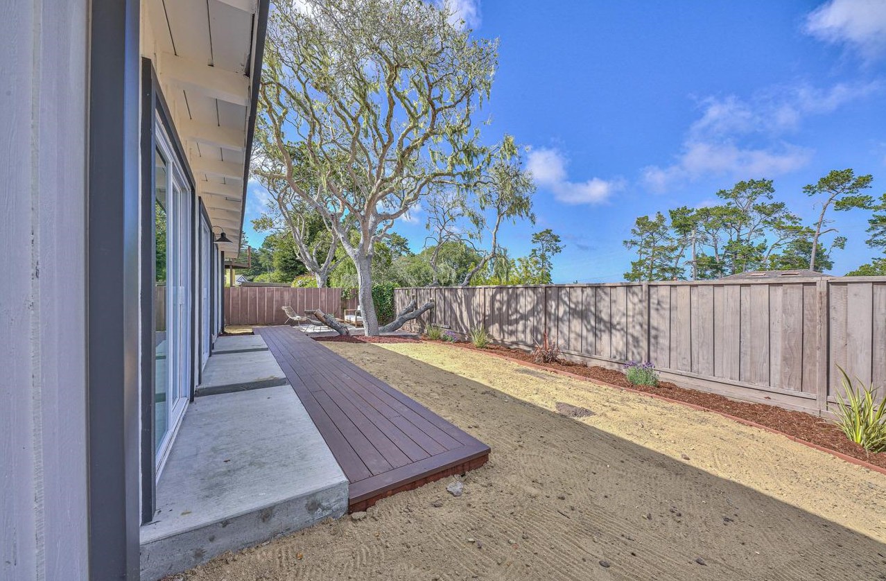 251 Via Del Pinar, Monterey CA  93940-2504 exterior