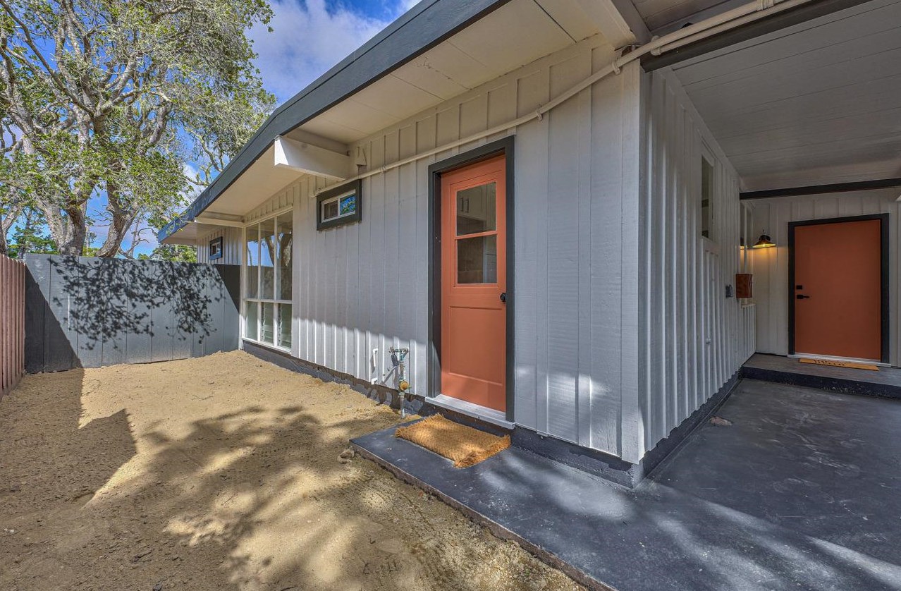 251 Via Del Pinar, Monterey CA  93940-2504 exterior