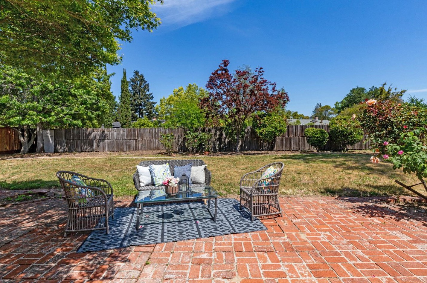19299 Shubert Dr, Saratoga, CA 95070