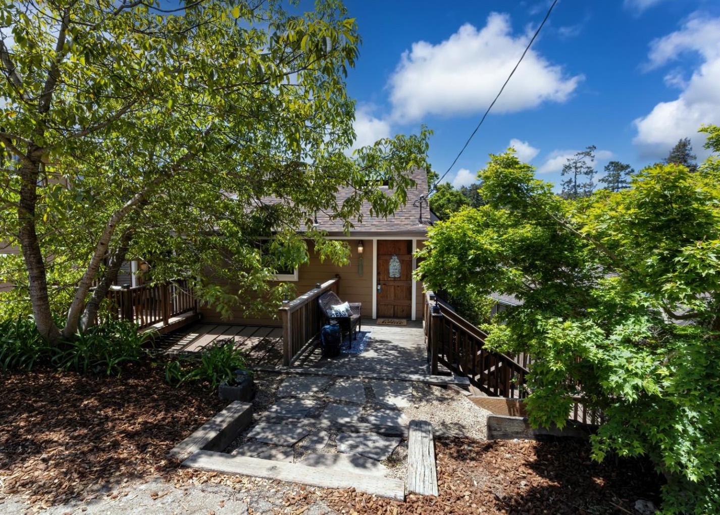 119 Mattison Ln, Aptos, CA 95003-3909