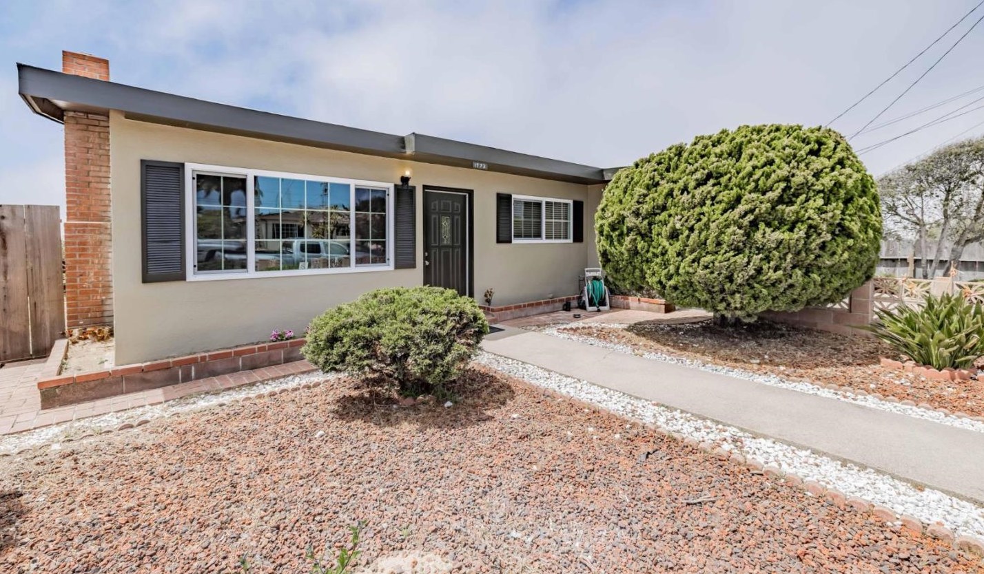 1773 Fernando St, Seaside, CA 93955-4011