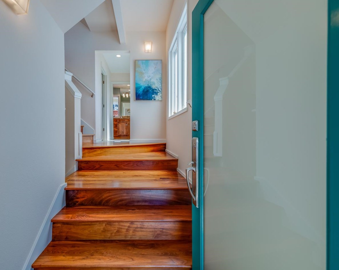 118 Cypress Ave, Santa Cruz, CA 95062-3711