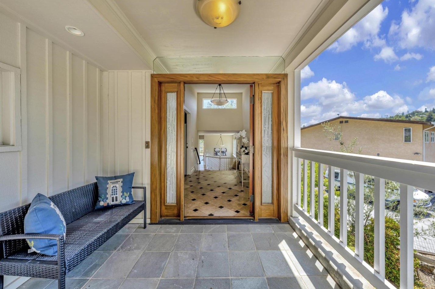 531 Lakeview Way, Redwood City, CA 94062