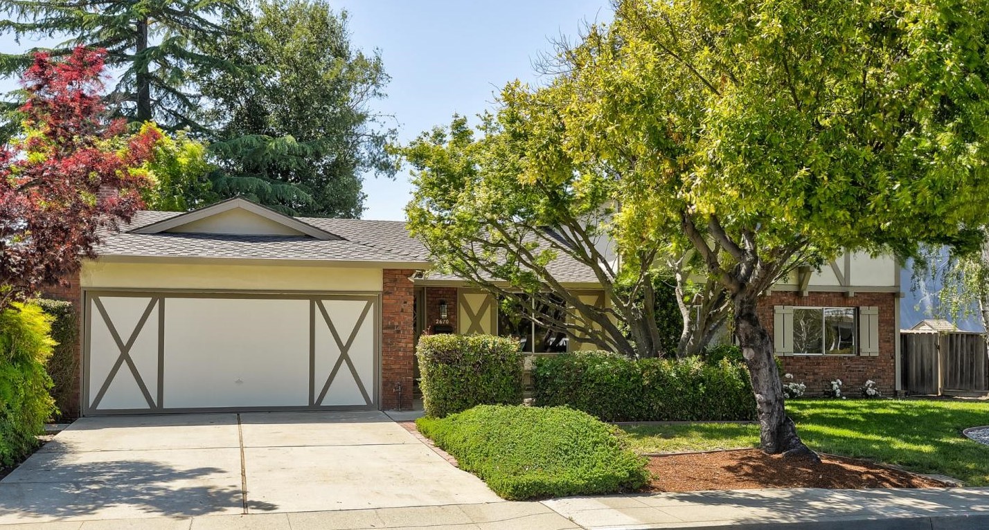 2670 La Salle Dr, Mountain View, CA 94040